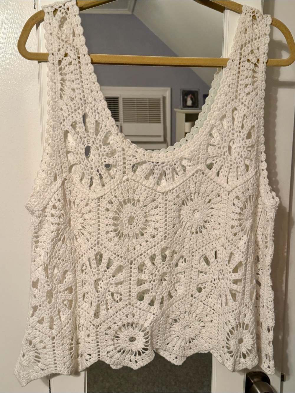 White Crochet Cotton Tank Top with Floral Openwork